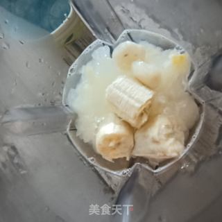 荸荠香蕉银耳羹的做法步骤：4