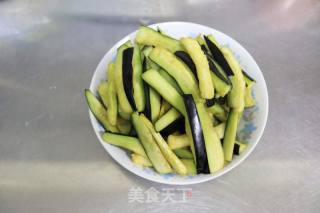 鱼香茄子煲的做法步骤：3