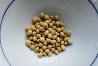 桂圆腰果豆浆的做法步骤：3