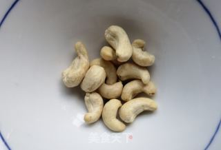 桂圆腰果豆浆的做法步骤：2