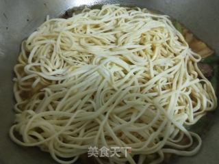 腊肉豆角焖面的做法步骤：7