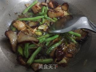 腊肉豆角焖面的做法步骤：3