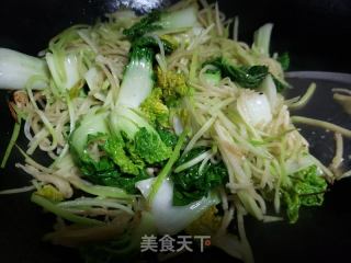 黄心菜炒白萝卜丝的做法步骤：5
