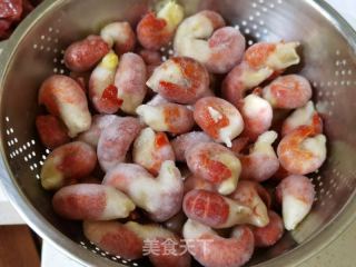 麻辣龙虾尾的做法步骤：1