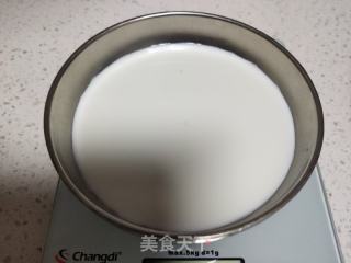十寸葡萄干蔓越莓戚风蛋糕的做法步骤：7