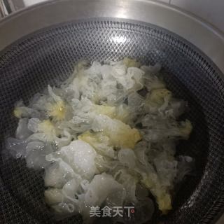 山楂糕拌银耳的做法步骤：3