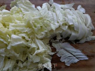 回锅肉炒白菜的做法步骤：2