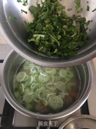 肉丸杂菜汤的做法步骤：8