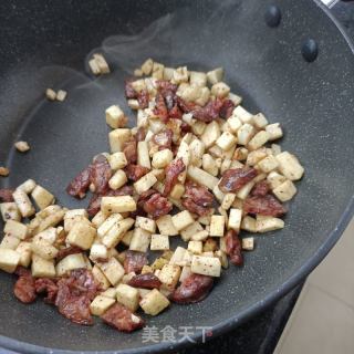 “腊味”煎辣肠芋头糕的做法步骤：15