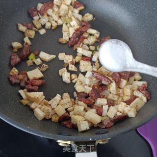 “腊味”煎辣肠芋头糕的做法步骤：14