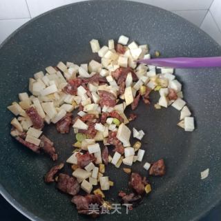 “腊味”煎辣肠芋头糕的做法步骤：12