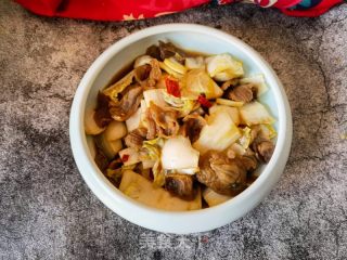白菜帮炒羊肉片的做法步骤：10