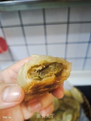 芹菜猪肉煎饺的做法步骤：18