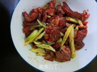 儿菜炒腊肠的做法步骤：6