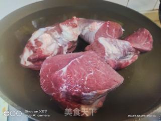 卤牛肉的做法步骤：3