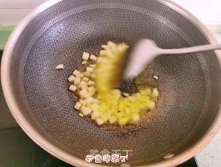 菠萝炒饭的做法步骤：7