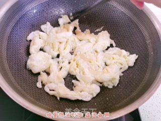 菠萝炒饭的做法步骤：6