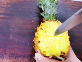 菠萝炒饭的做法步骤：2