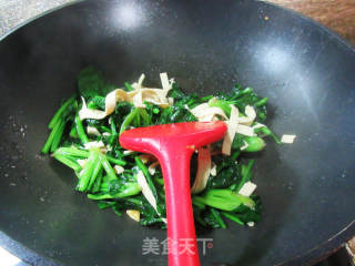 千张炒菠菜的做法步骤：6