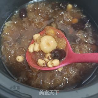 荸荠莲子银耳汤的做法步骤：13