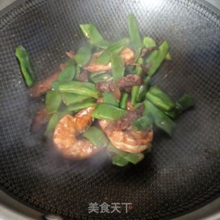“腊味”辣肠大虾炒芸豆的做法步骤：14