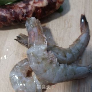 “腊味”辣肠大虾炒芸豆的做法步骤：2