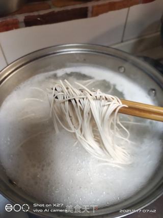 肉末白菜煮面条的做法步骤：4