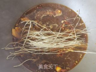 白菜粉条炖羊肉卷的做法步骤：9