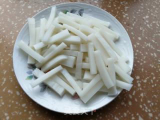 腊肉芥菜冬笋炒年糕的做法步骤：3
