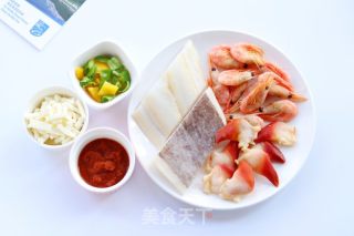 海鲜圣诞星星披萨pizza的做法步骤：1