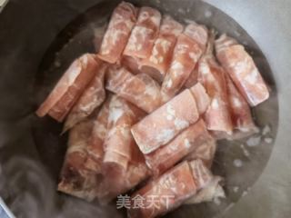 黑胡椒酱炒牛肉卷的做法步骤：1