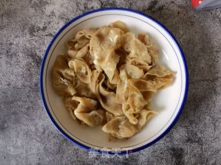 手抓饼卷黑椒牛肉的做法步骤：1