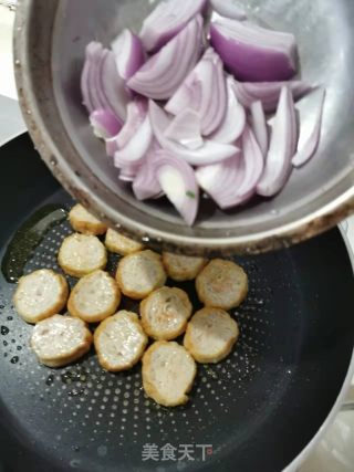 洋葱香菜炒肉卷的做法步骤：4