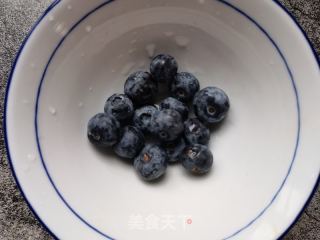 蓝莓麦片南瓜酸奶的做法步骤：3