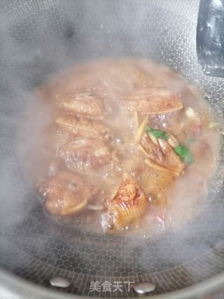 红烧鸡翅的做法步骤：6