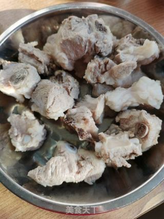 排骨烧白萝卜的做法步骤：3