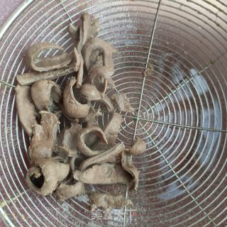莴苣炒鹿心的做法步骤：8