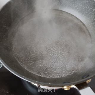 洋葱芹菜拌护心肉的做法步骤：2