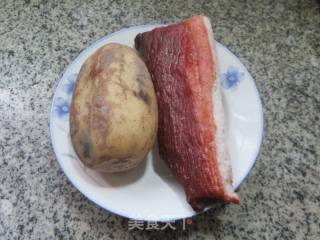 酱肉蒸莲藕的做法步骤：1