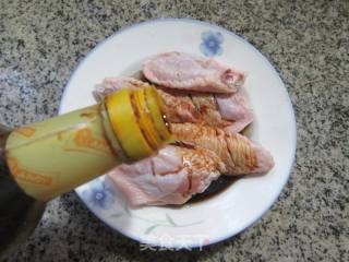 薯片鸡翅中的做法步骤：4