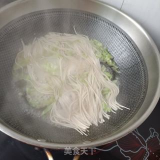 海参白菜炝锅面的做法步骤：9