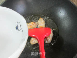 四季豆鸡翅中焖面的做法步骤：4
