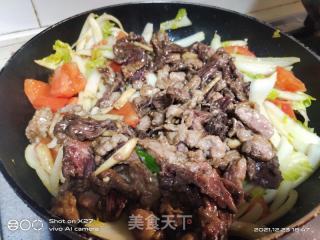 娃娃菜梗炒牛肉的做法步骤：5