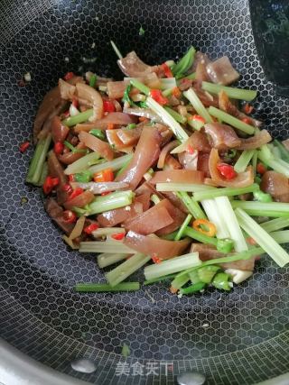 猪皮的做法步骤：7