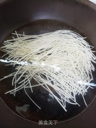 一碗阳春面的做法步骤：3