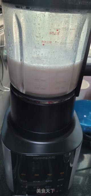 红豆小米豆浆的做法步骤：3