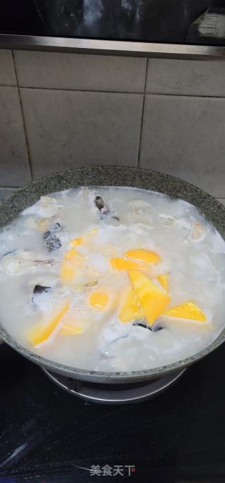 胖鱼头炖木瓜的做法步骤：7