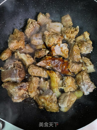 黄豆焖排骨的做法步骤：6