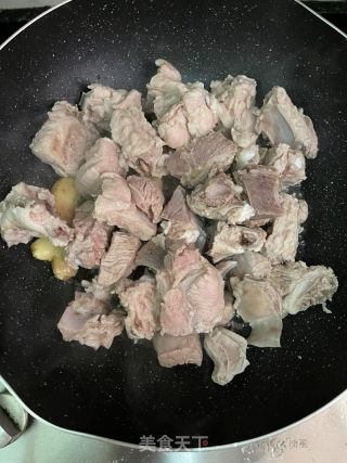 黄豆焖排骨的做法步骤：5