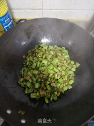 素炒豆角的做法步骤：4